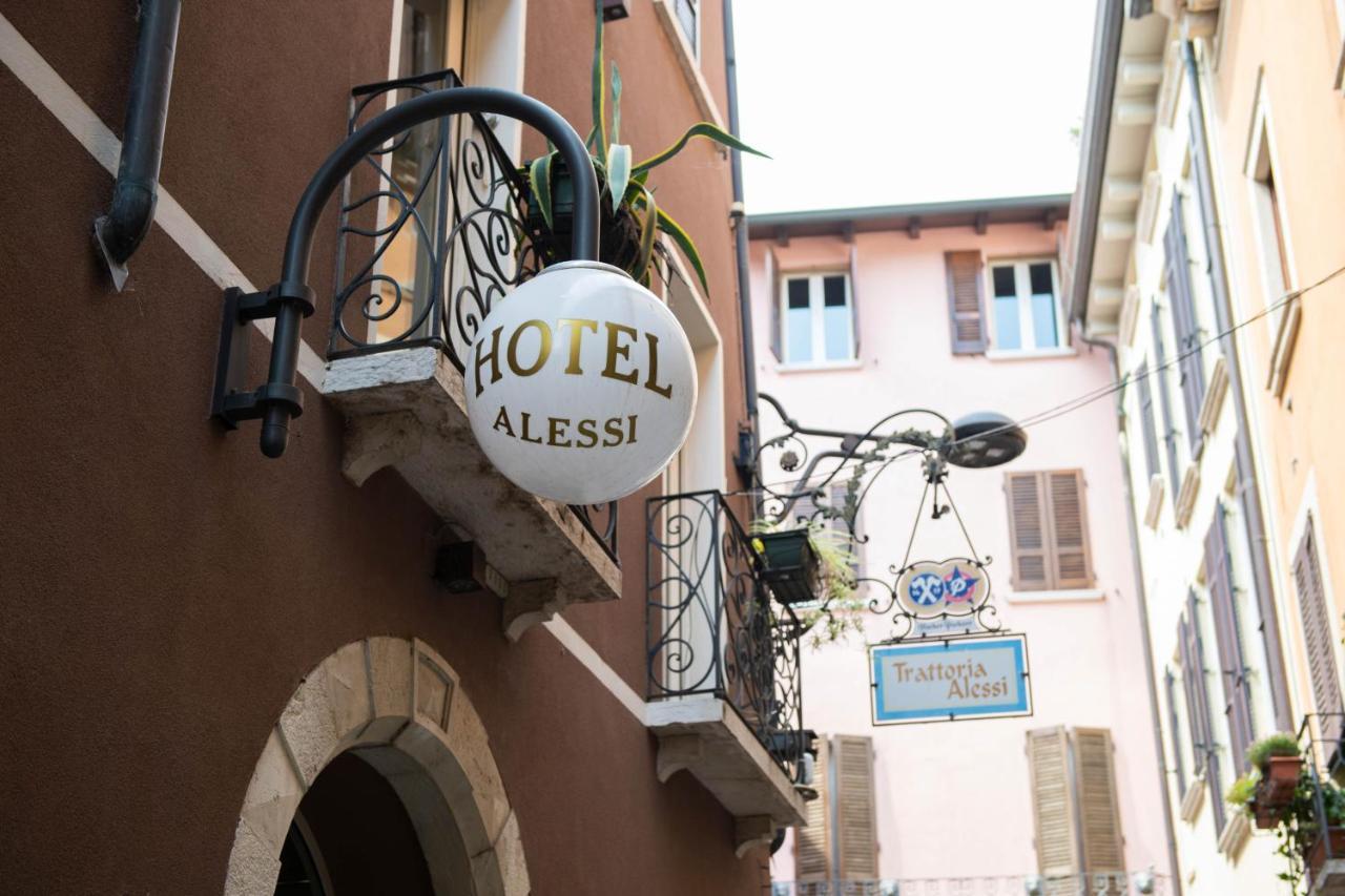 Alessi Hotel Trattoria Дезенцано-дель-Гарда Екстер'єр фото