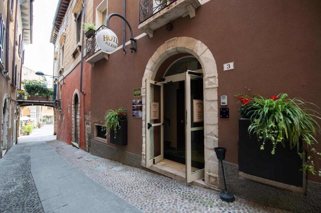 Alessi Hotel Trattoria Дезенцано-дель-Гарда Екстер'єр фото