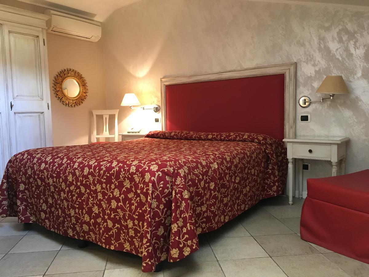 Alessi Hotel Trattoria Дезенцано-дель-Гарда Екстер'єр фото